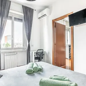Appartamento 'tribal House' Sansiro-rhofiera-duomo, Milano