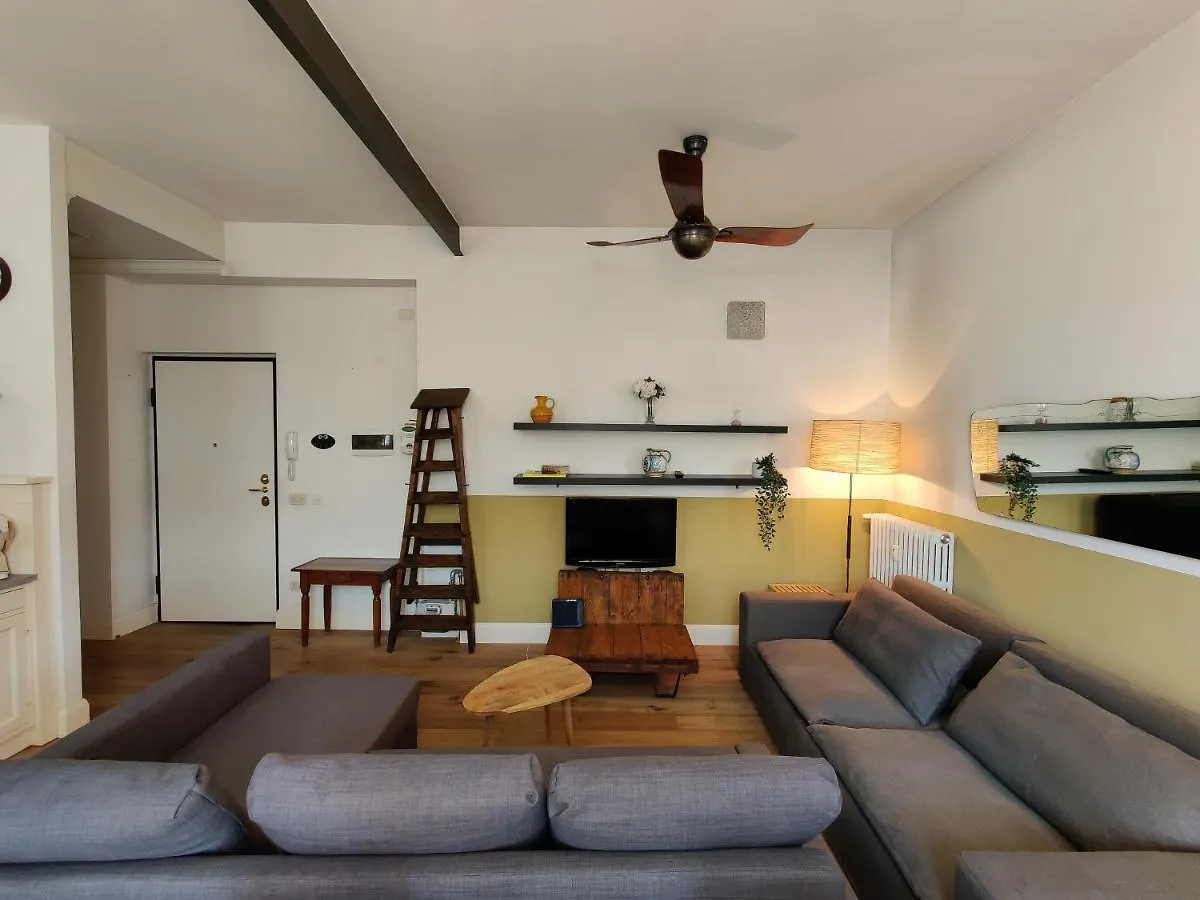 Elegante Trilocale A Milano Apartment Milan